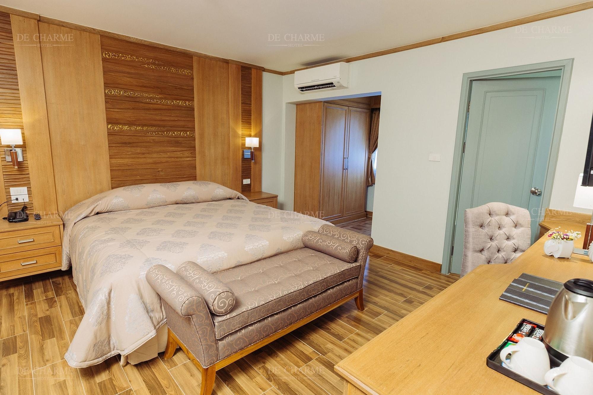 Hotel Decharme 4*